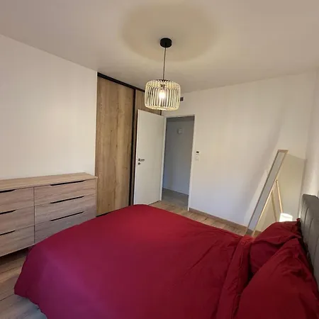 Semesterbostad 3-bedroom Villa, Jacuzzi, Near Bordeaux