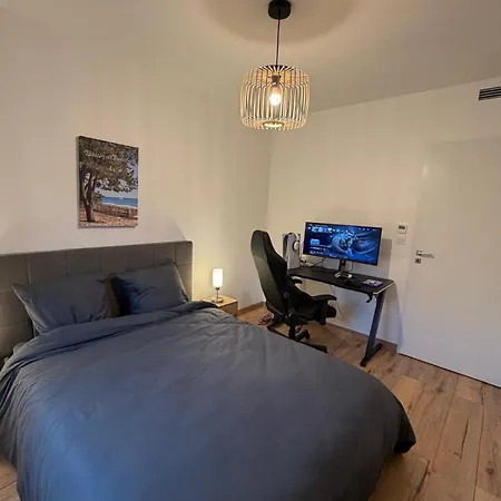 3-bedroom Villa, Jacuzzi, Near Bordeaux *
