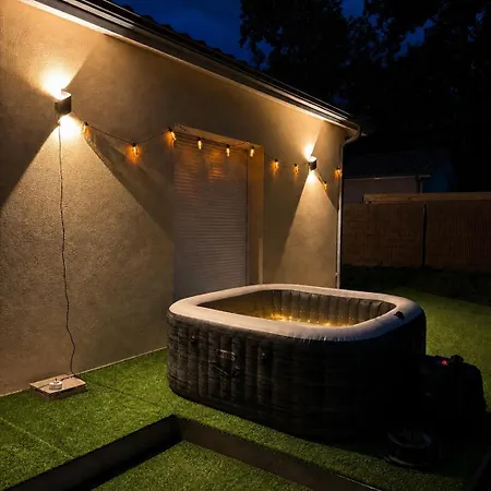 Semesterbostad 3-bedroom Villa, Jacuzzi, Near Bordeaux *