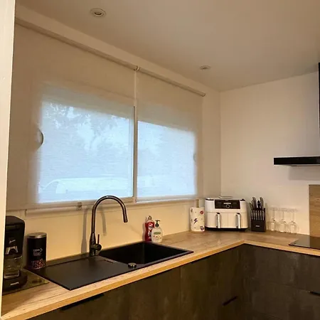 Semesterbostad 3-bedroom Villa, Jacuzzi, Near Bordeaux *